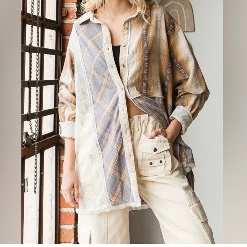 Oli & Hali Lace Plaid Mixed Media Boho Button Down Shirt Women's Medium Taupe
